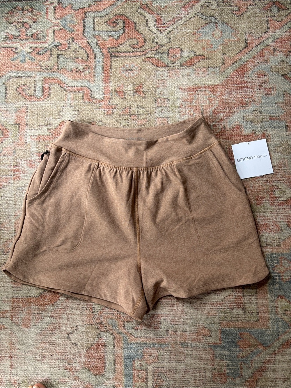 NWT Beyond Yoga Desert Sand Spacedye Move Up 3" Short